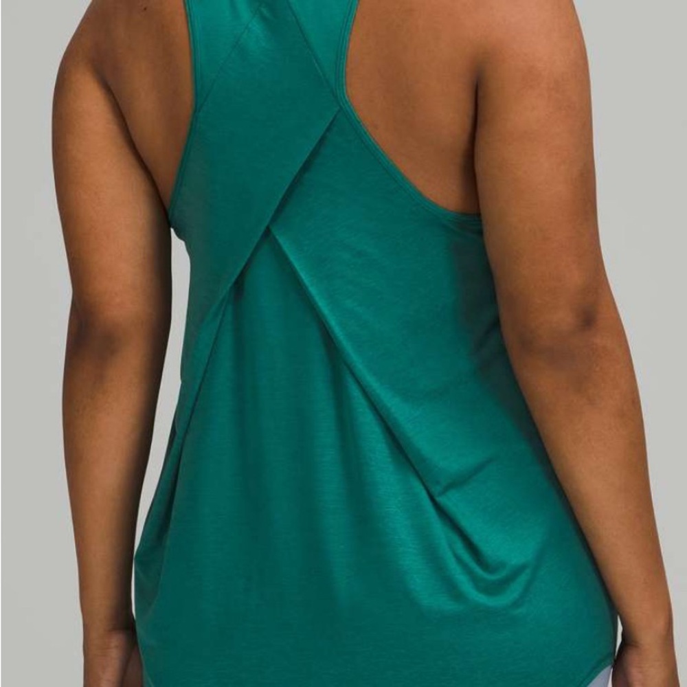 Lululemon Essential Tank Top Pleated - Picture 2 of 4